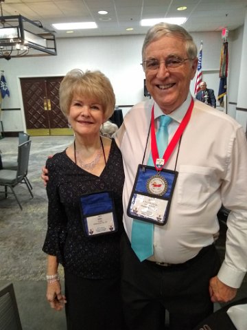 Dave and Jan Allin at banquet